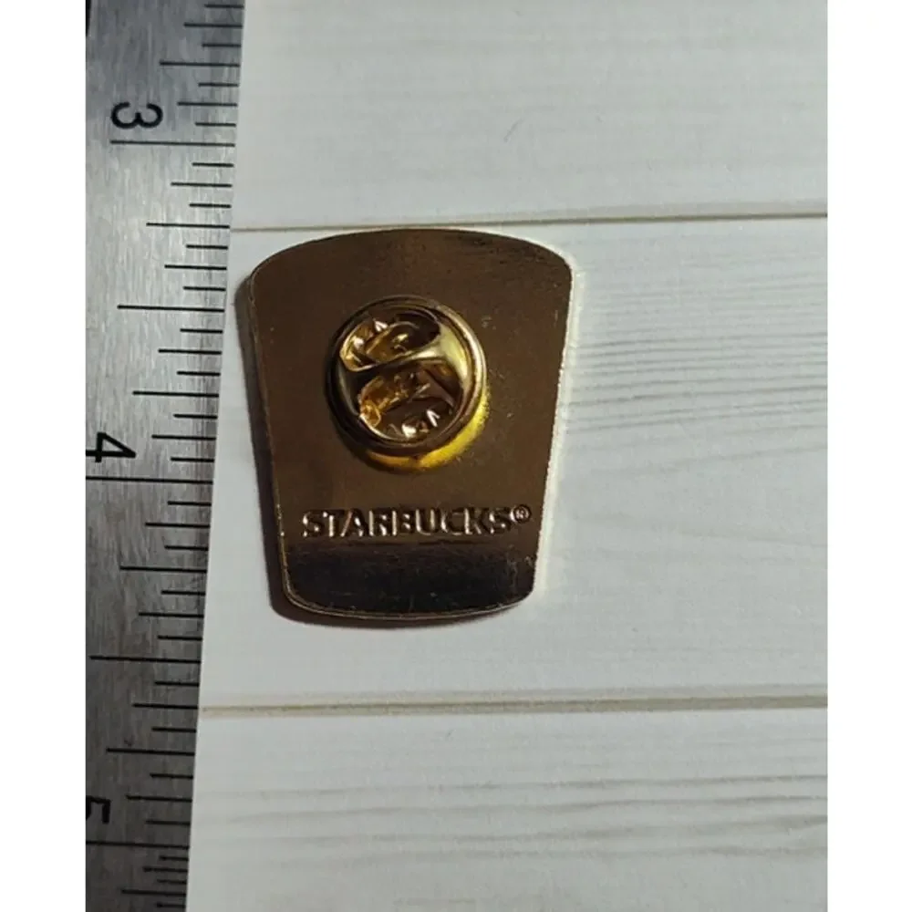 Starbucks Coffee Collector Barista Blonde Espresso Shot Cup Lapel Hat Pin 2018